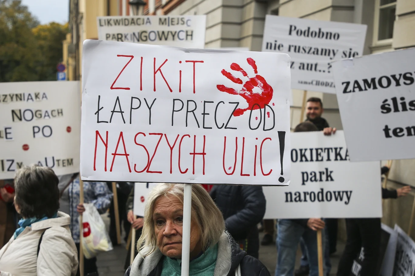 Mieszkańcy Krakowa od lat protestują przeciwko polityce transportowej miast. Bez efektów Mieszkańcy Krakowa od lat protestują przeciwko polityce transportowej miast. Bez efektów