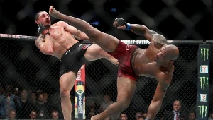 Yoel Romero (z prawej)