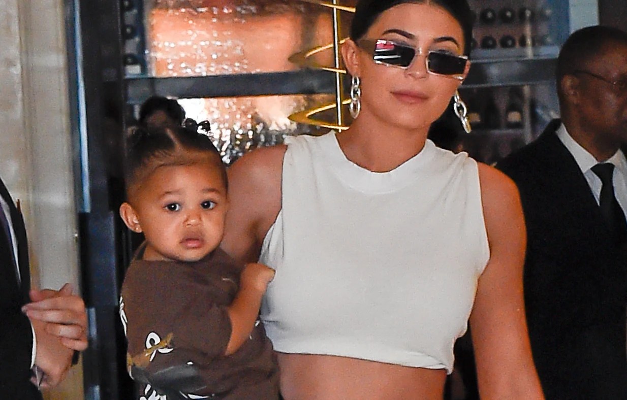 Kylie Jenner z córeczką Kylie Jenner z córeczką