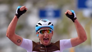 Nans Peters wygrywa 17. etap Giro d'Italia