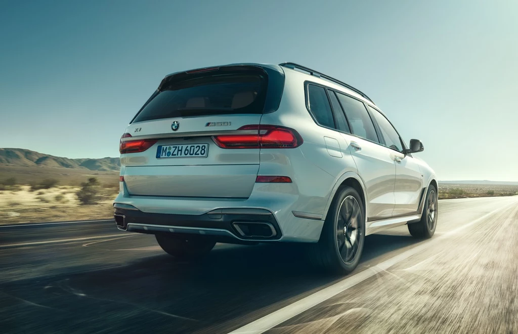 BMW X7 M50i