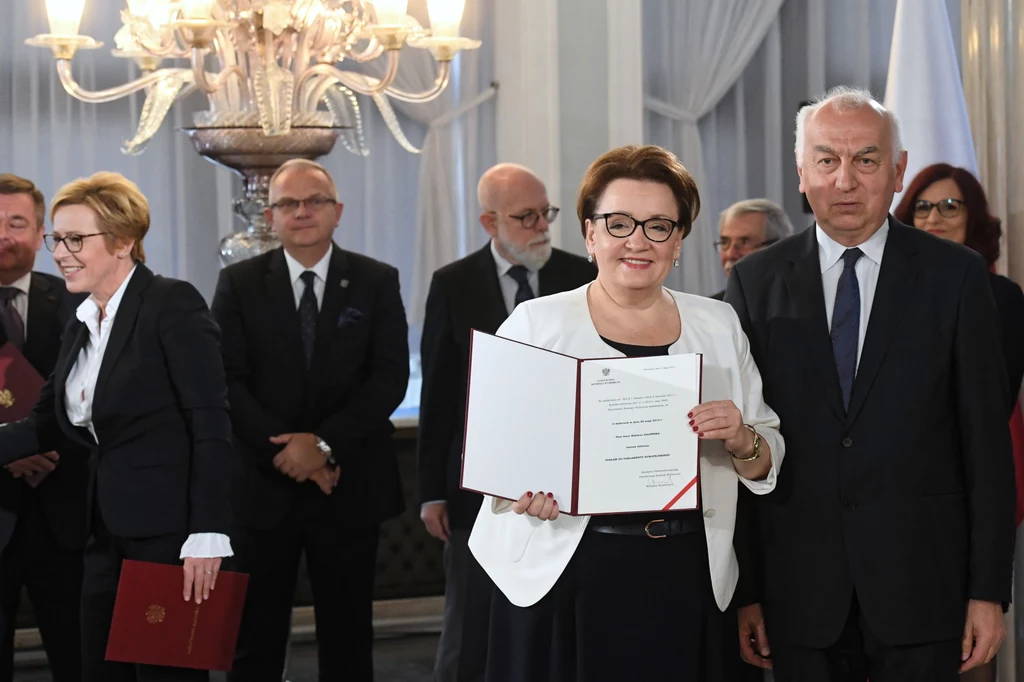 Anna Zalewska otrzyma zaświadczenie Anna Zalewska otrzyma zaświadczenie