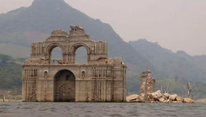 Meksyk: Susza odsłoniła XVII-wieczną budowlę