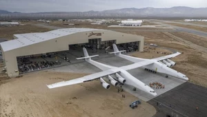 Stratolaunch zawiesza swoją działalność - koniec największego samolotu świata