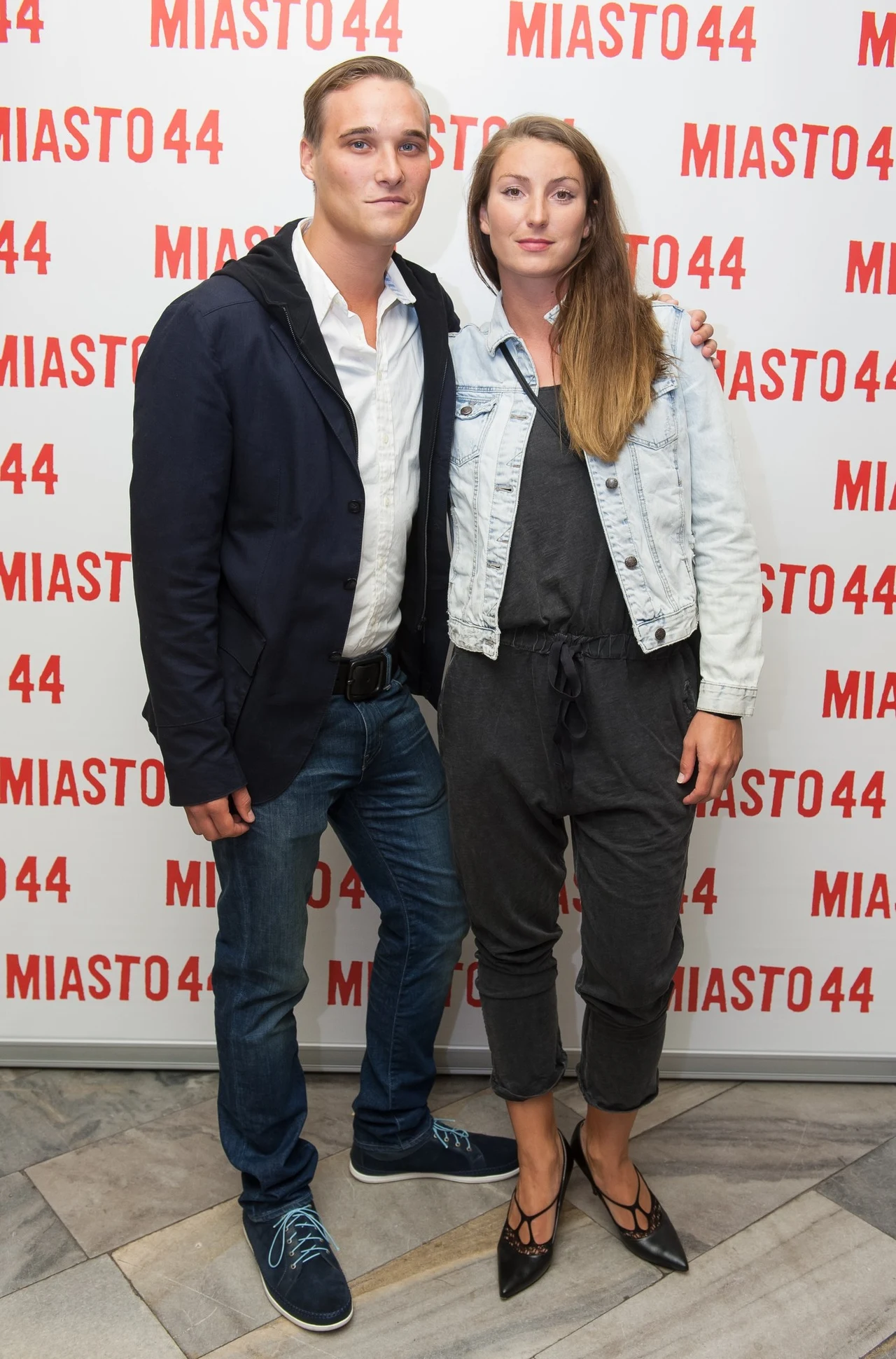 Maurycy Popiel z partnerką Maurycy Popiel z partnerką