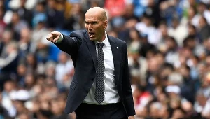 Zidane ma objąć wielki klub. To byłby hit. Nie mają wątpliwości, jest o krok