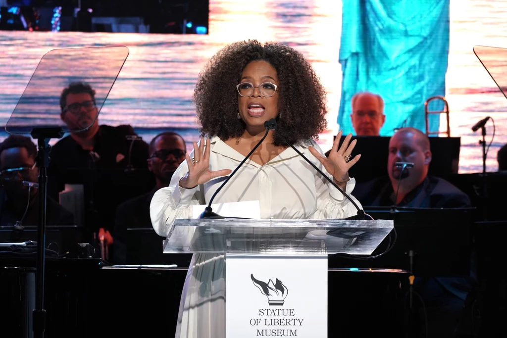 Oprah Winfrey zamyka pierwszą dziesiątkę Oprah Winfrey zamyka pierwszą dziesiątkę