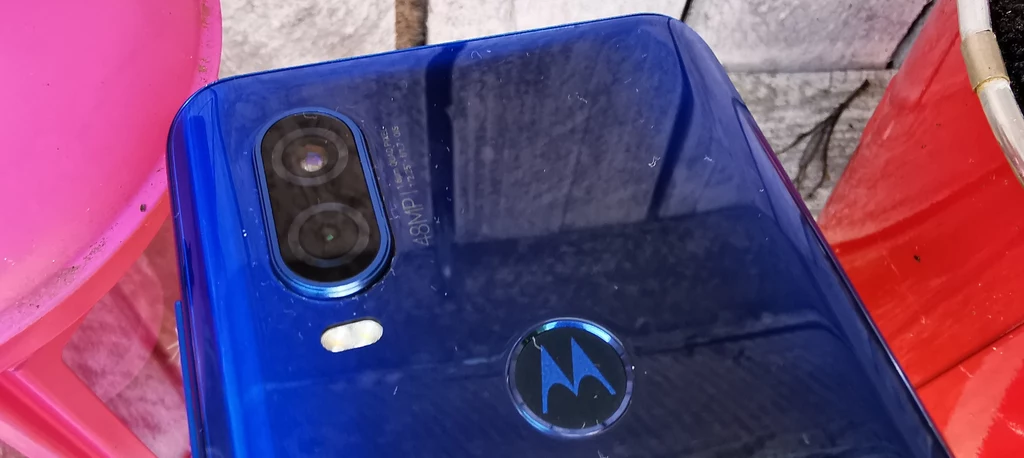 Motorola one vision