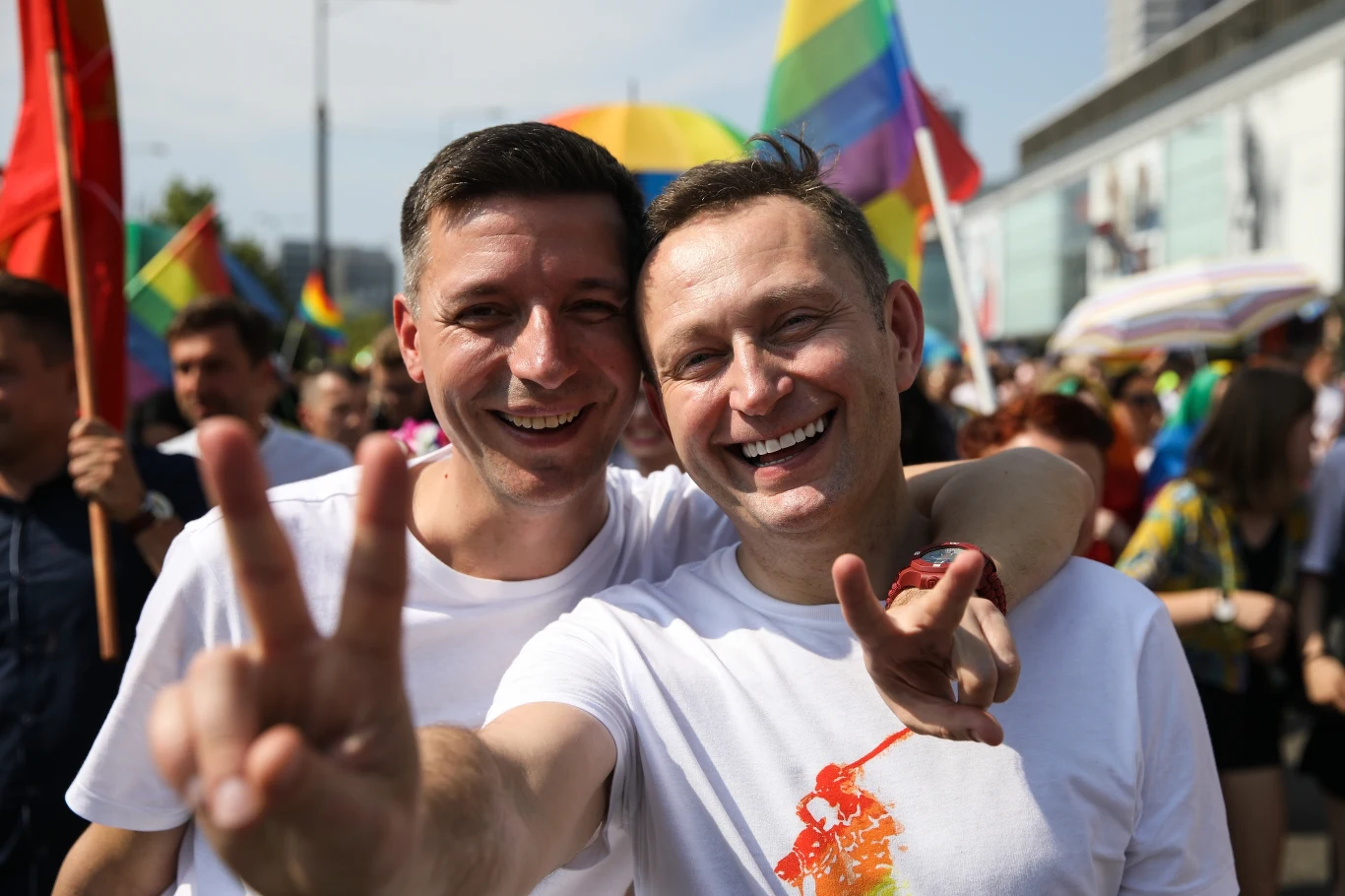 Wiceprezydent Warszawy Paweł Rabiej (z prawej) i Michał Cessanis