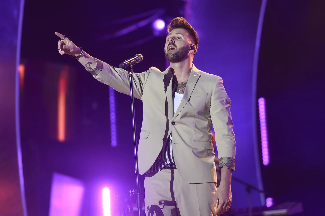 Zobacz zdjęcia z Earth Festival Uniejów 2019 Grzegorz Hyży