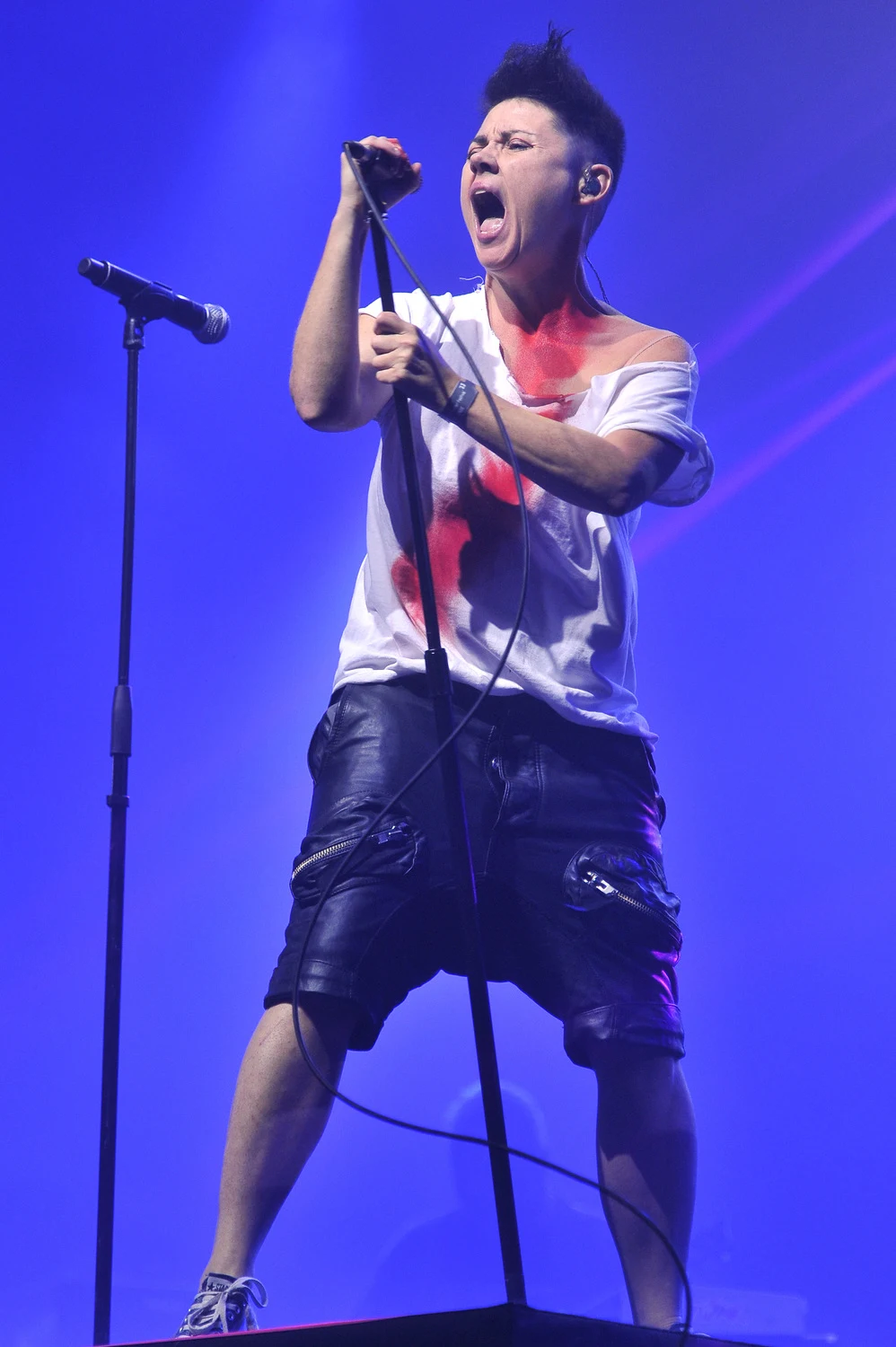 O płycie "Jezus Maria Peszek" był bardzo głośno. W kilku wywiadach, które z okazji tego kontrowersyjnego wydawnictwa udzieliła, Maria Peszek wyznała, że zmagała się z ciężką depresją, czego wyrazem był m.in. wspomniany album. 