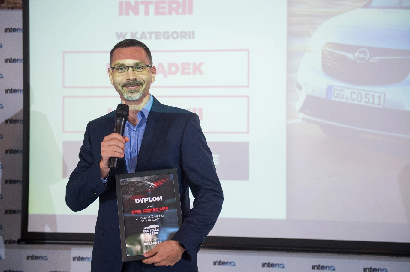 Miejsce 3 w kategorii Rozsądek - Opel Combo Life Wojciech Osoś Miejsce 3 w kategorii Rozsądek - Opel Combo Life Wojciech Osoś