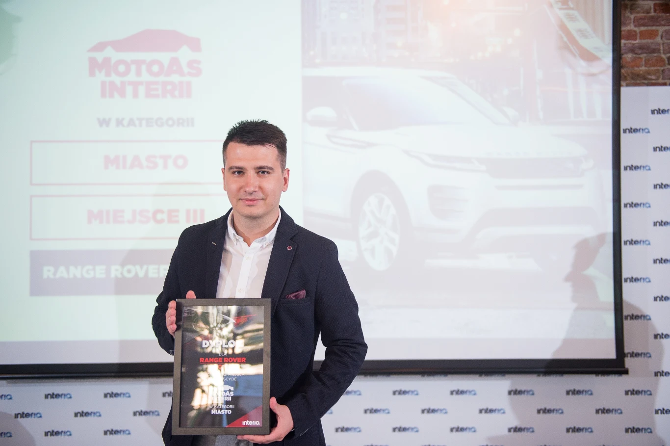 Miejsce 3 w kategorii Miasto - Range Rover Evoque Łukasz Bakalarski Miejsce 3 w kategorii Miasto - Range Rover Evoque Łukasz Bakalarski
