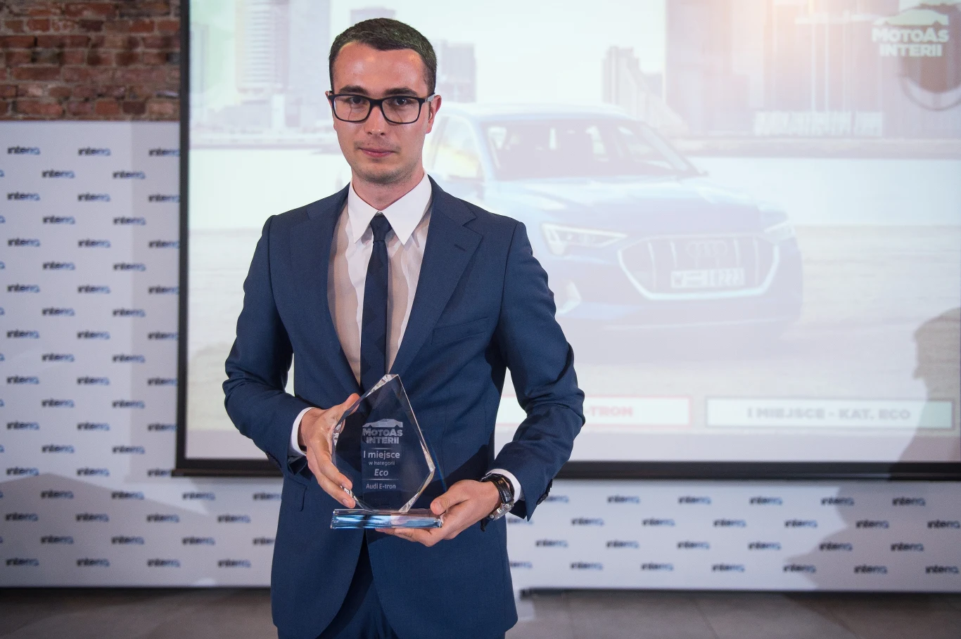 Miejsce 1 w kategorii Eco - Audi E-tron Miejsce 1 w kategorii Eco - Audi E-tron