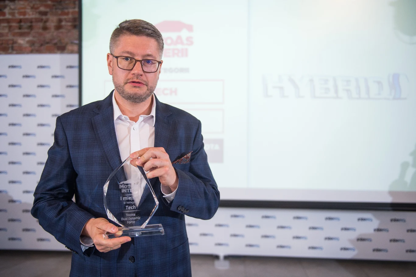 Miejsce 1 w kategorii Tech - napędy hybrydowe Toyoty Robert Mularczyk Miejsce 1 w kategorii Tech - napędy hybrydowe Toyoty Robert Mularczyk