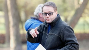 Artur Żmijewski reżyseruje "Ojca Mateusza"