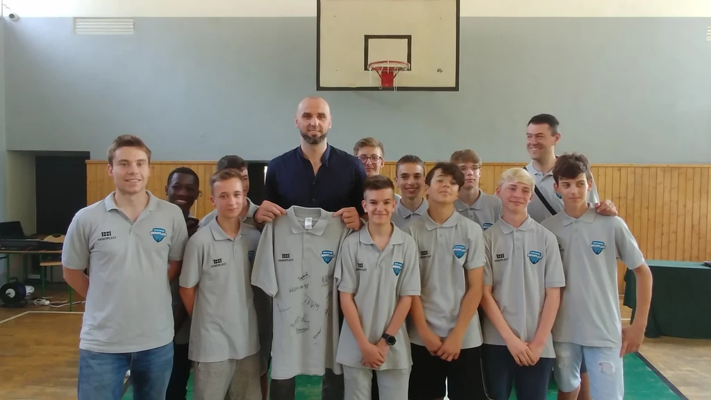 Marcin Gortat i ekipa Oknoplast Basket Kraków, która szykuje się do podboju Euroligi Marcin Gortat i ekipa Oknoplast Basket Kraków, która szykuje się do podboju Euroligi