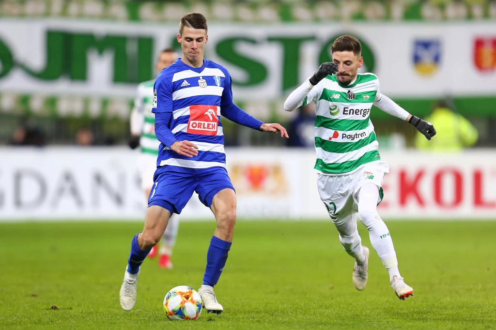 Jake McGing (z lewej) oraz Filip Mladenović (z prawej)