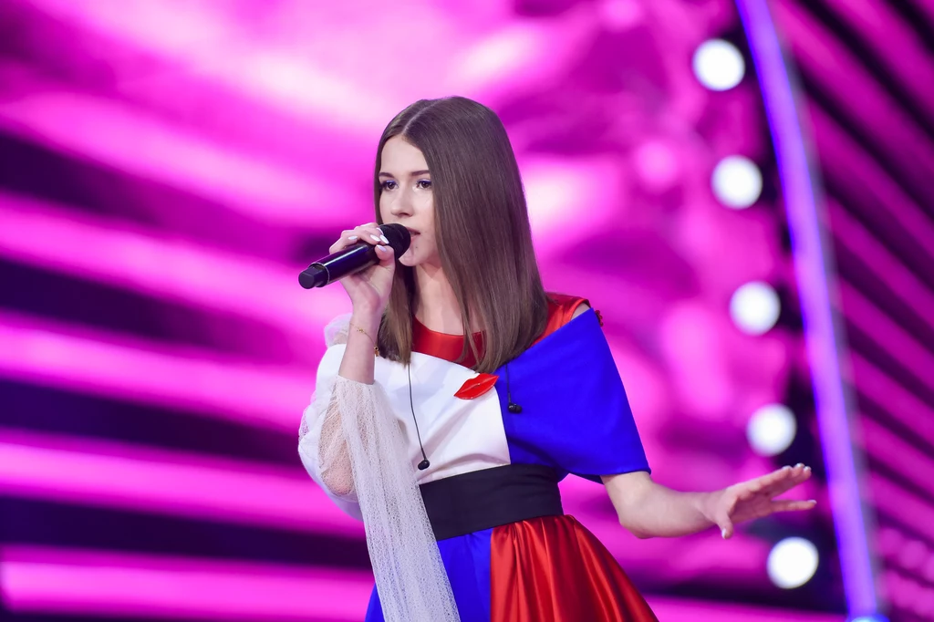 Roksana Węgiel na scenie Festiwalu w Opolu 2019 Roksana Węgiel na scenie Festiwalu w Opolu 2019