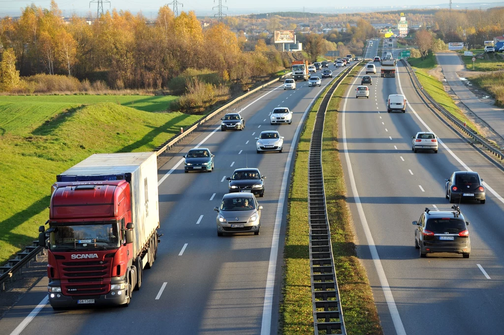 Monotonna jazda autostadami jest niebezpieczna