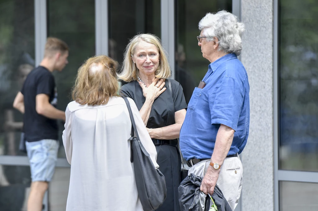 Maria Mamona, Feliks Falk przybyli na uroczystość pogrzebową Maria Mamona, Feliks Falk przybyli na uroczystość pogrzebową