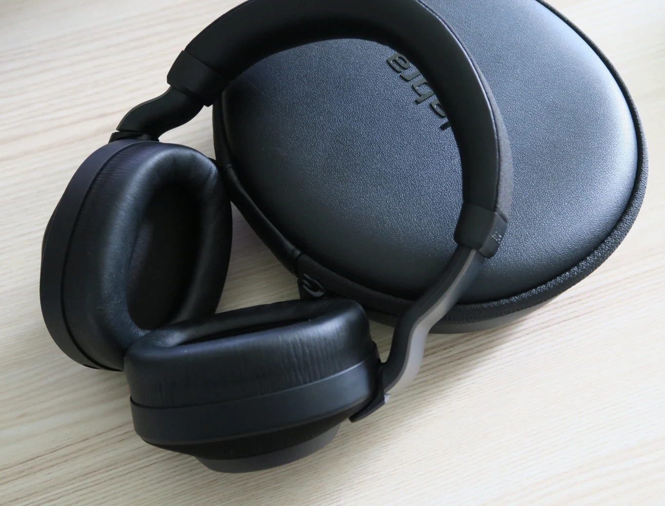 Jabra Elite 85h Jabra Elite 85h