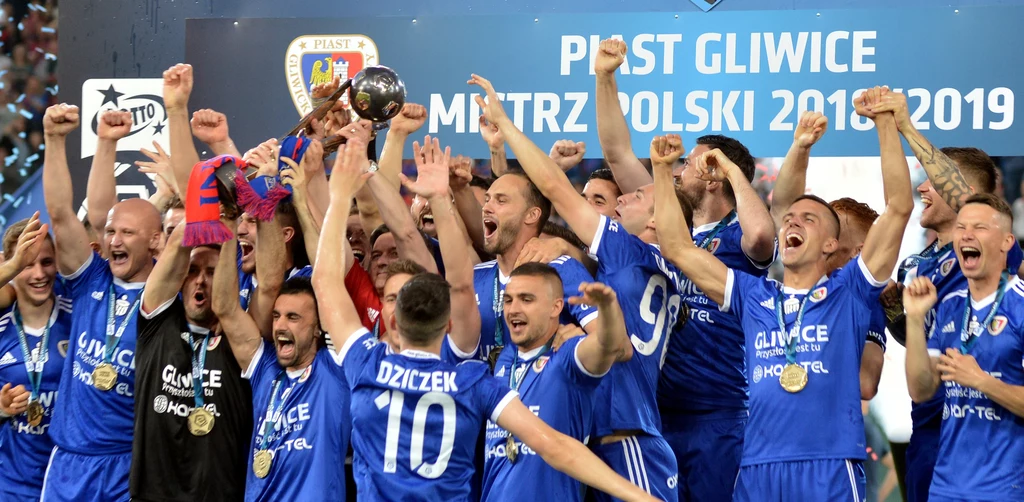 Radość piłkarzy Piasta Gliwice po zdobyciu mistrzostwa Polski w 2019 roku Radość piłkarzy Piasta Gliwice po zdobyciu mistrzostwa Polski w 2019 roku