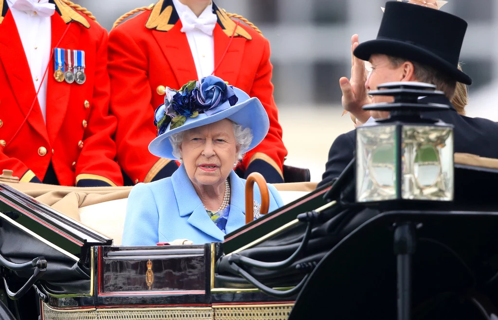 Królowa Elżbieta II podczas inauguracji Royal Ascot Racecourse