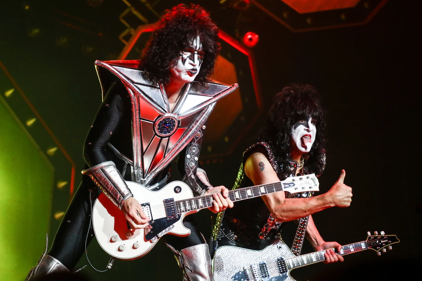 Zobacz zdjęcia z koncertu grupy Kiss w Tauron Arenie Kraków Zobacz zdjęcia z koncertu grupy Kiss w Tauron Arenie Kraków