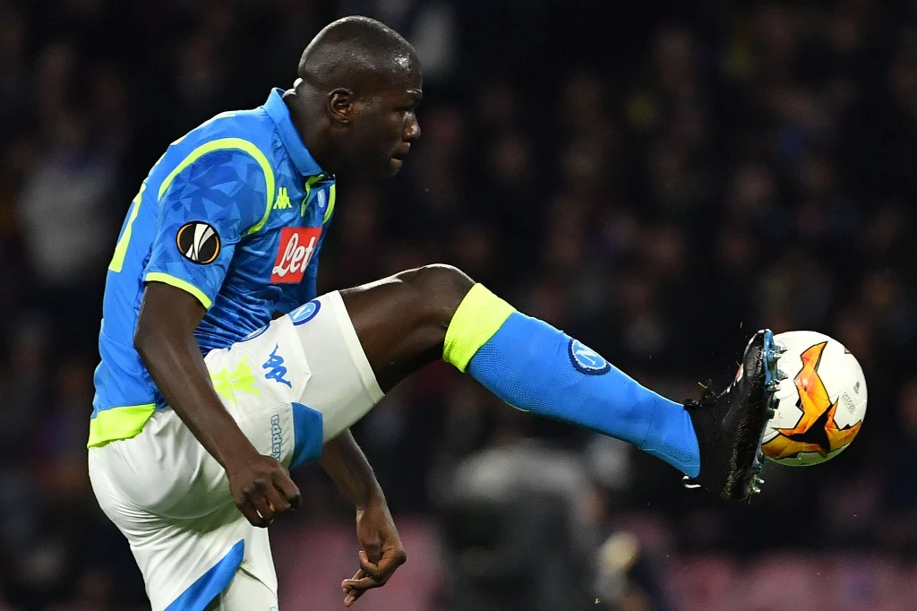 Kalidou Koulibaly zostanie najdroższym obrońcą? Kalidou Koulibaly zostanie najdroższym obrońcą?
