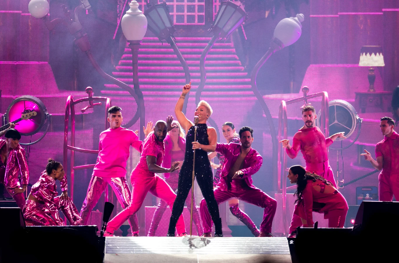 "Beautiful Trauma World Tour"