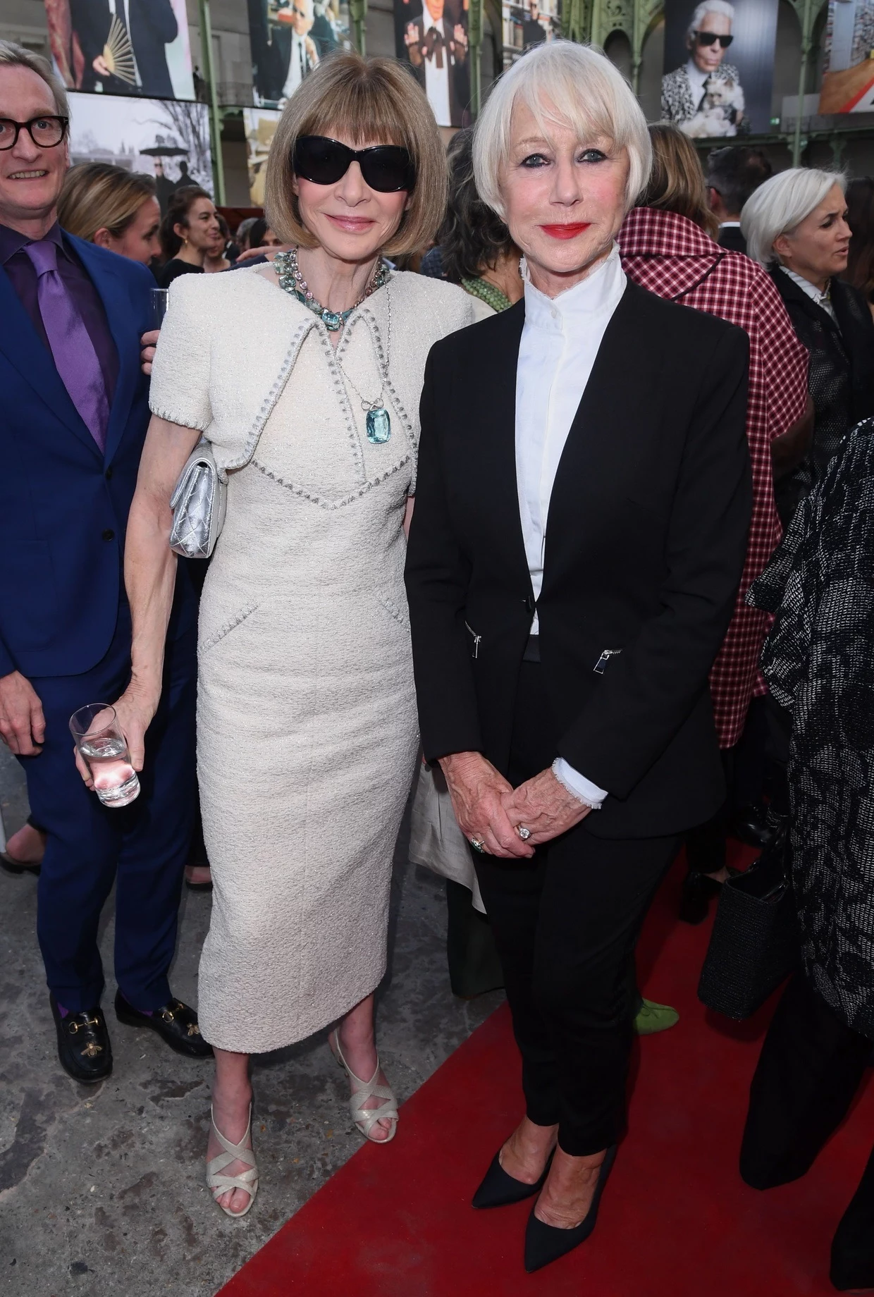 Anna Wintour i Helen Mirren, memoriał Karl for Ever, fot. David Fisher/WWD/REX/Rex Fashion/East News Anna Wintour i Helen Mirren, memoriał Karl for Ever, fot. David Fisher/WWD/REX/Rex Fashion/East News