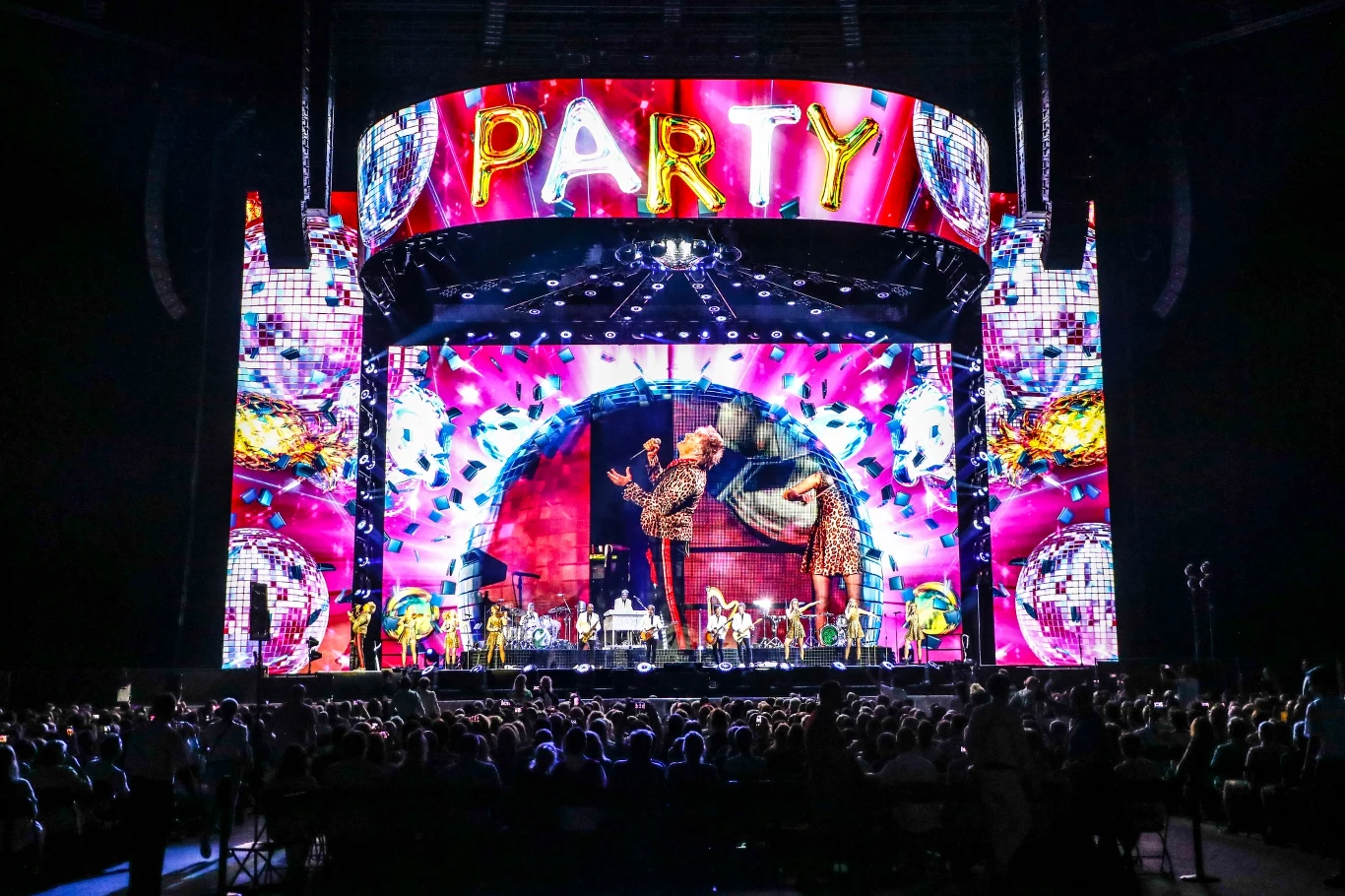 Zobacz zdjęcia z koncertu Roda Stewarta w Tauron Arenie Kraków z 21 czerwca 2019 r.