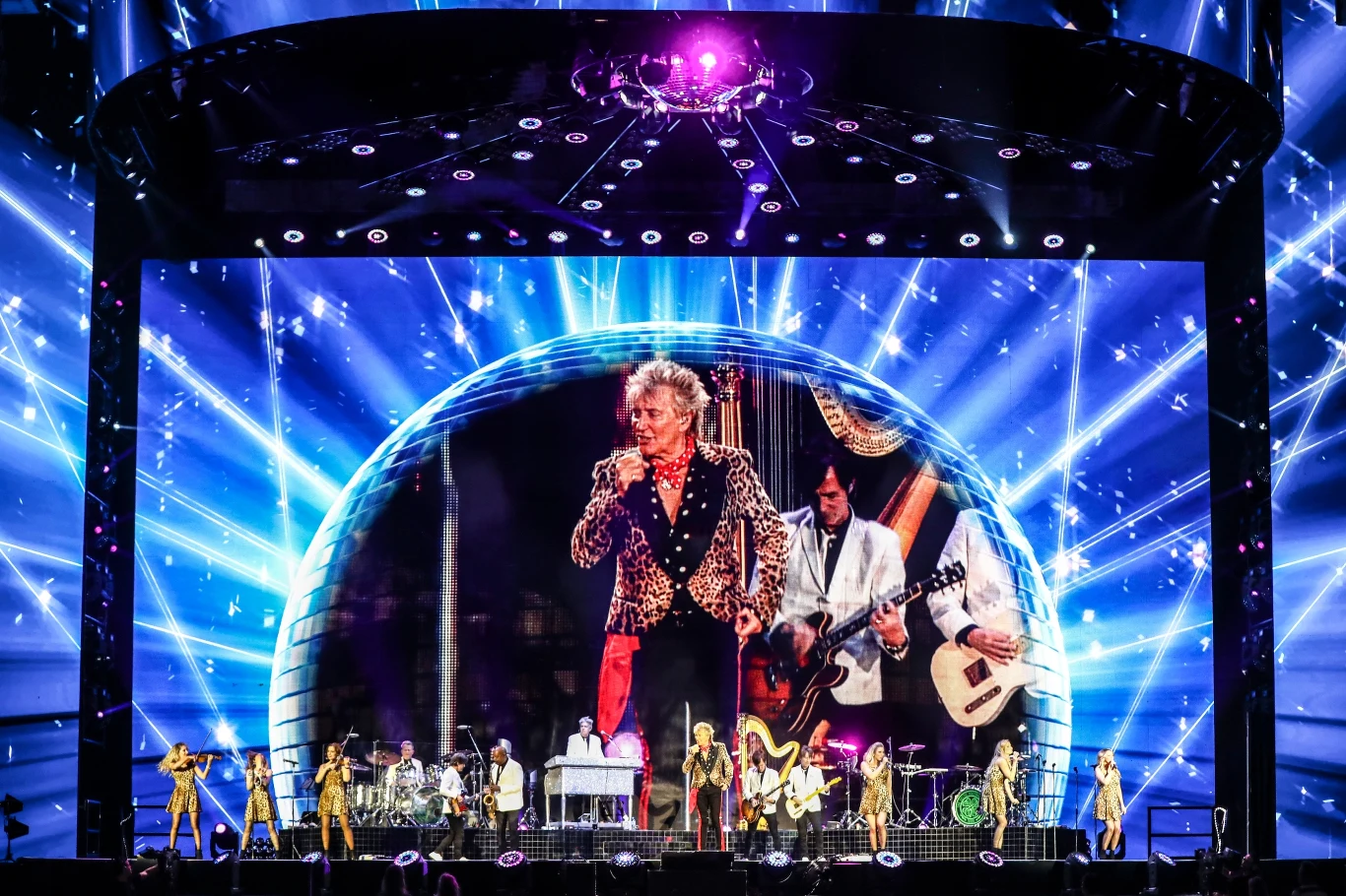 Zobacz zdjęcia z koncertu Roda Stewarta w Tauron Arenie Kraków z 21 czerwca 2019 r.