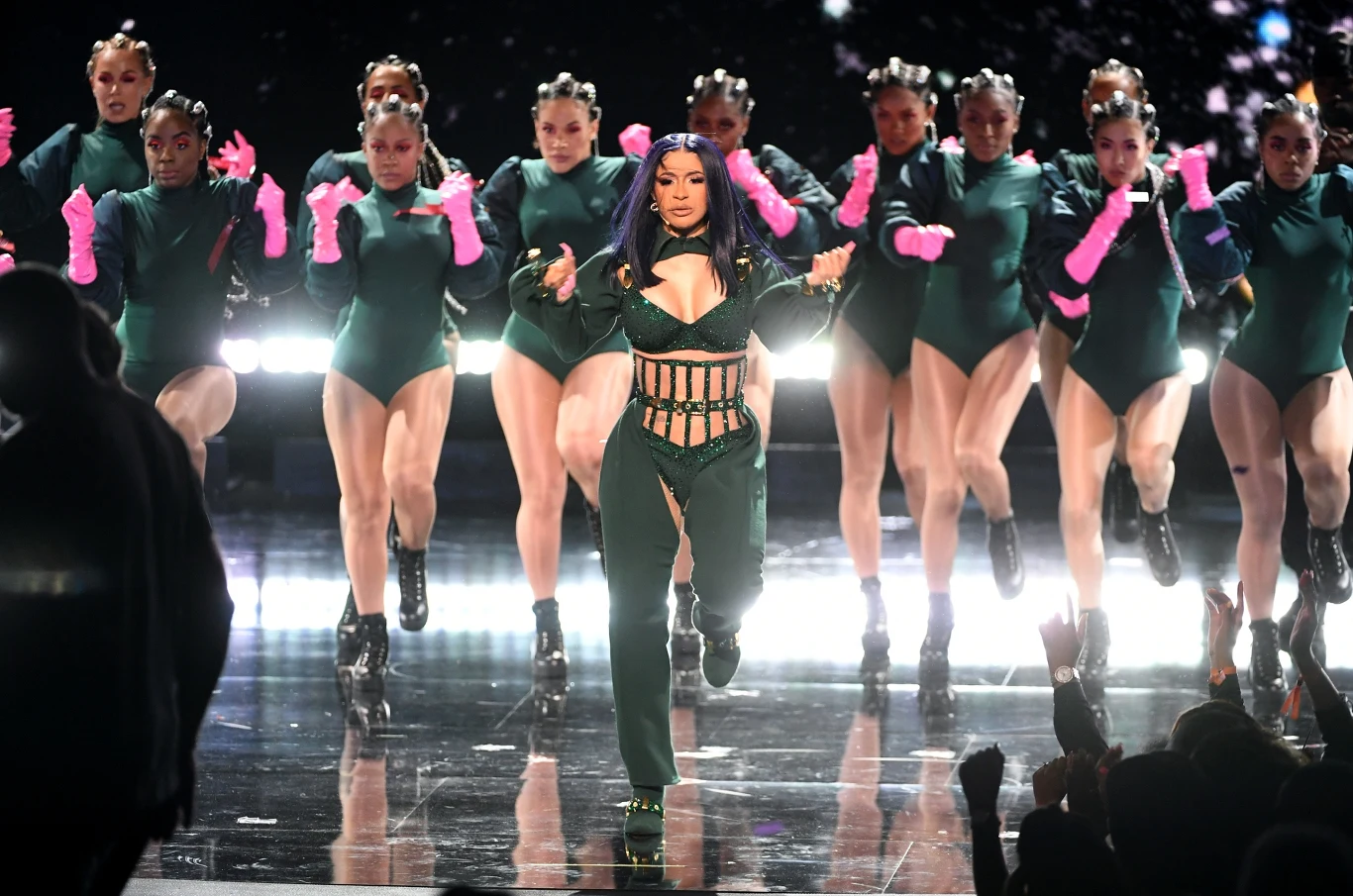 Cardi B otrzymała nagrodę za album "Invasion Of Privacy". 