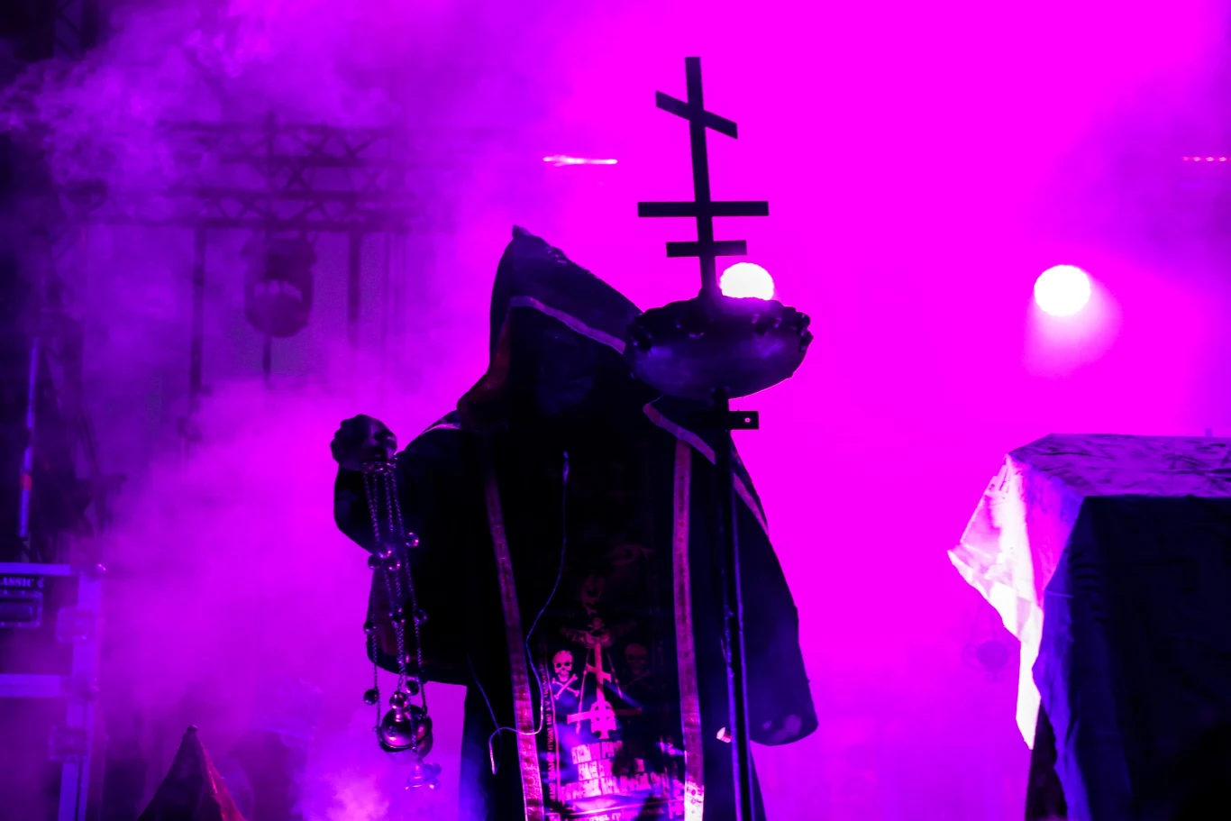 Zobacz zdjęcia z koncertu grupy Batushka podczas pierwszego dnia Mystic Festival 2019 w Krakowie (25 czerwca 2019 r.) Zobacz zdjęcia z koncertu grupy Batushka podczas pierwszego dnia Mystic Festival 2019 w Krakowie (25 czerwca 2019 r.)