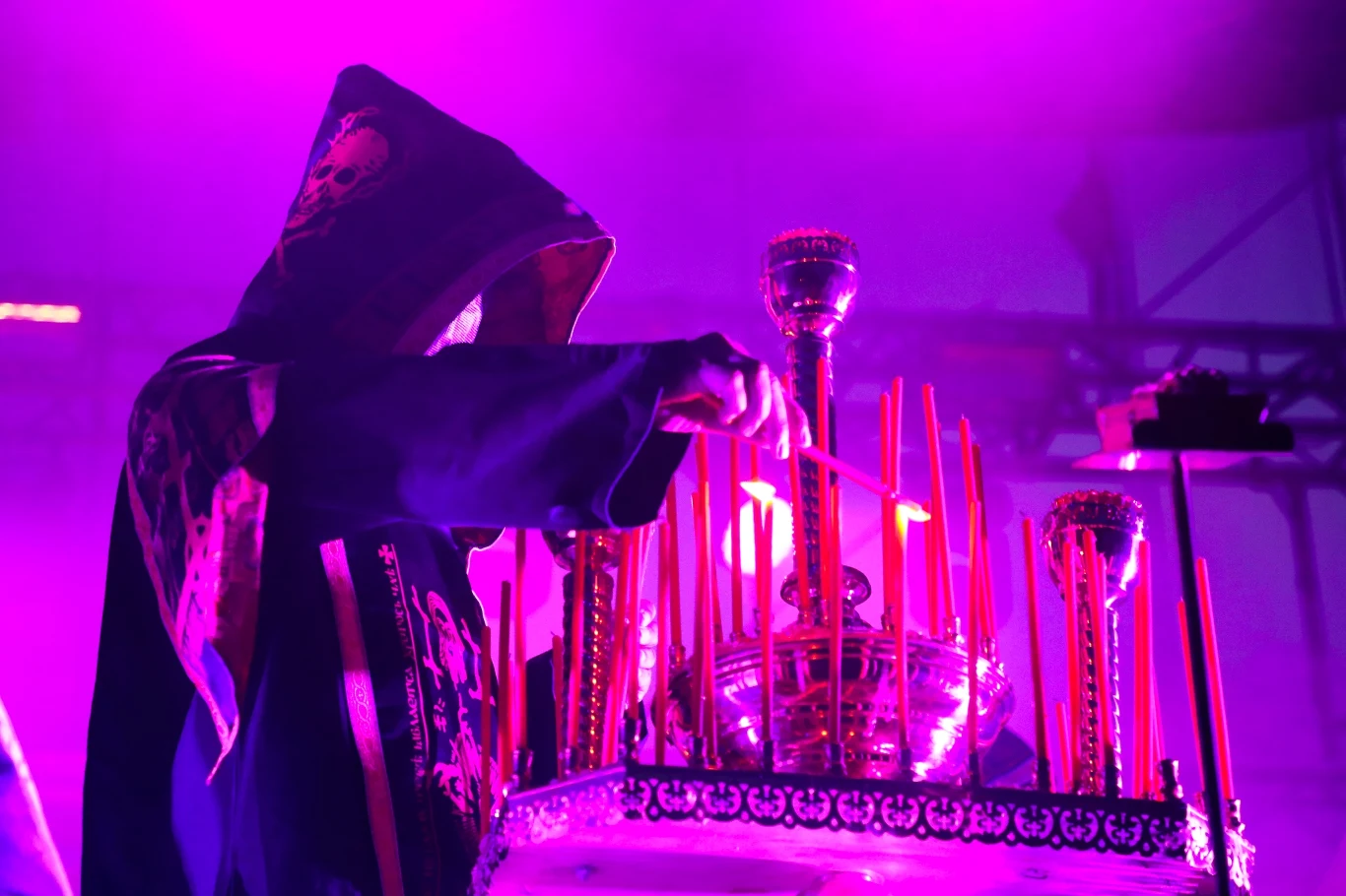 Zobacz zdjęcia z koncertu grupy Batushka podczas pierwszego dnia Mystic Festival 2019 w Krakowie (25 czerwca 2019 r.) Zobacz zdjęcia z koncertu grupy Batushka podczas pierwszego dnia Mystic Festival 2019 w Krakowie (25 czerwca 2019 r.)