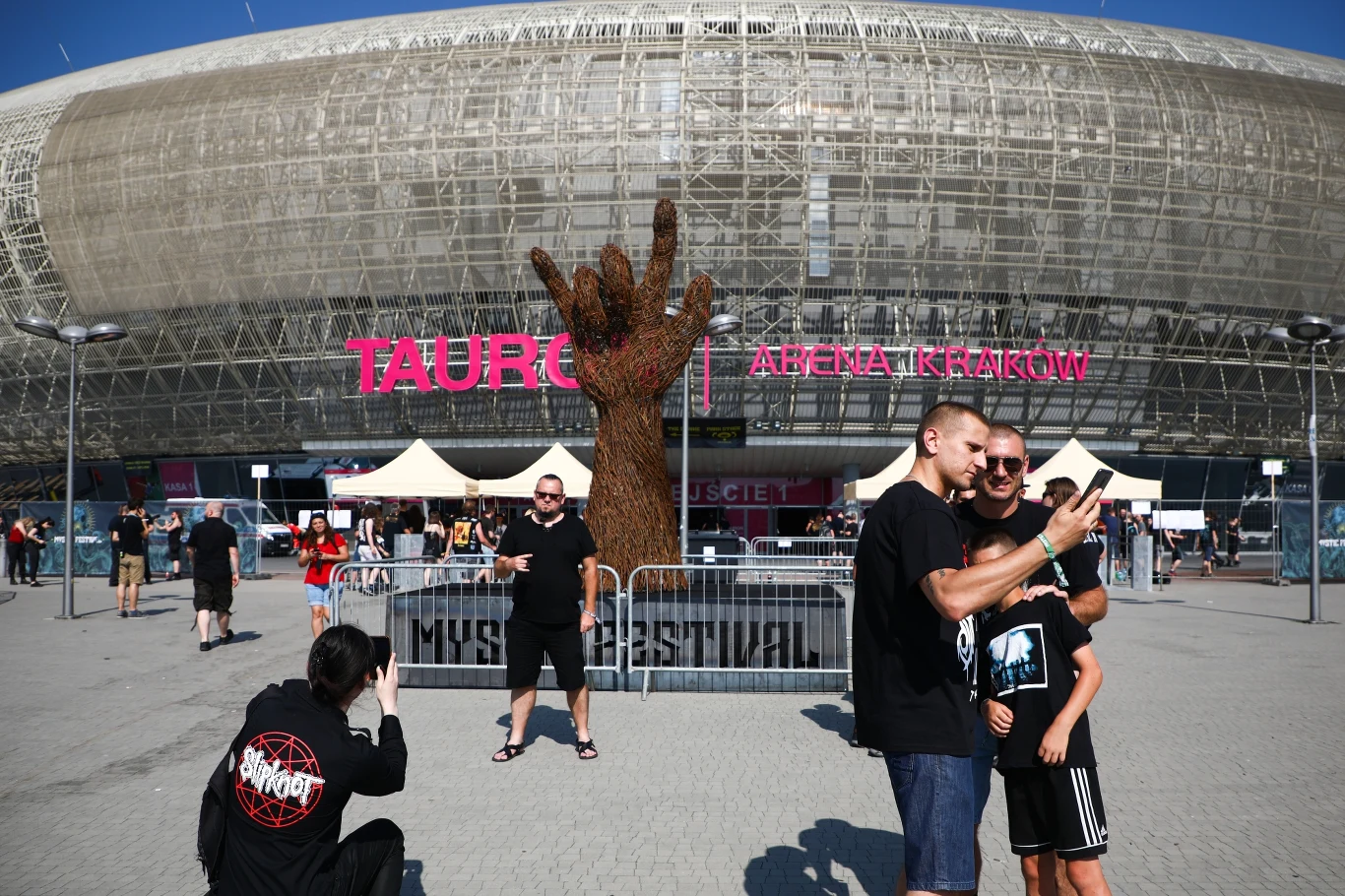 Zobacz zdjęcia fanów z pierwszego dnia Mystic Festival 2019 w Krakowie (25 czerwca 2019 r.).