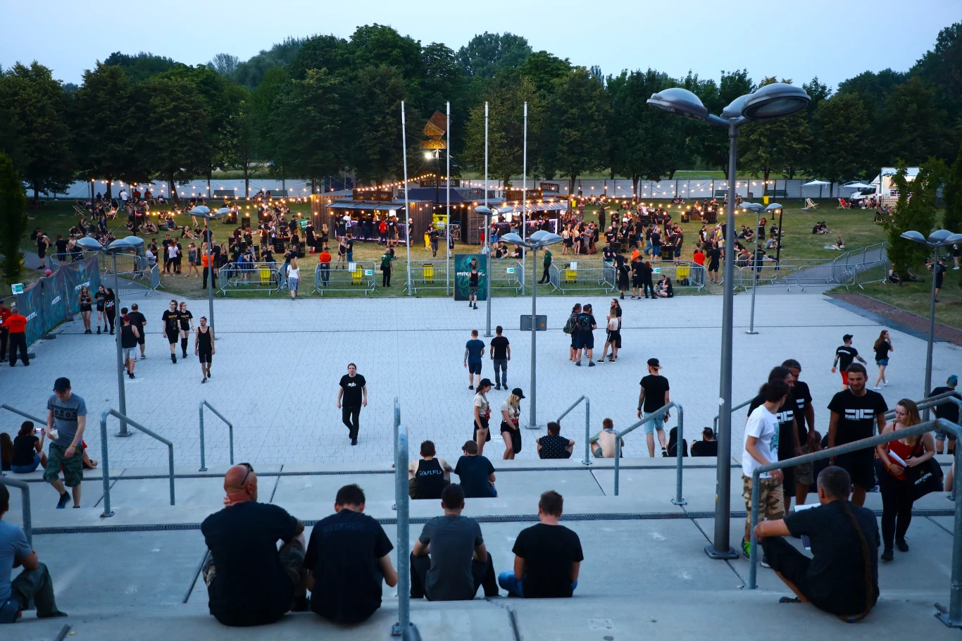 Zobacz zdjęcia fanów z pierwszego dnia Mystic Festival 2019 w Krakowie (25 czerwca 2019 r.).