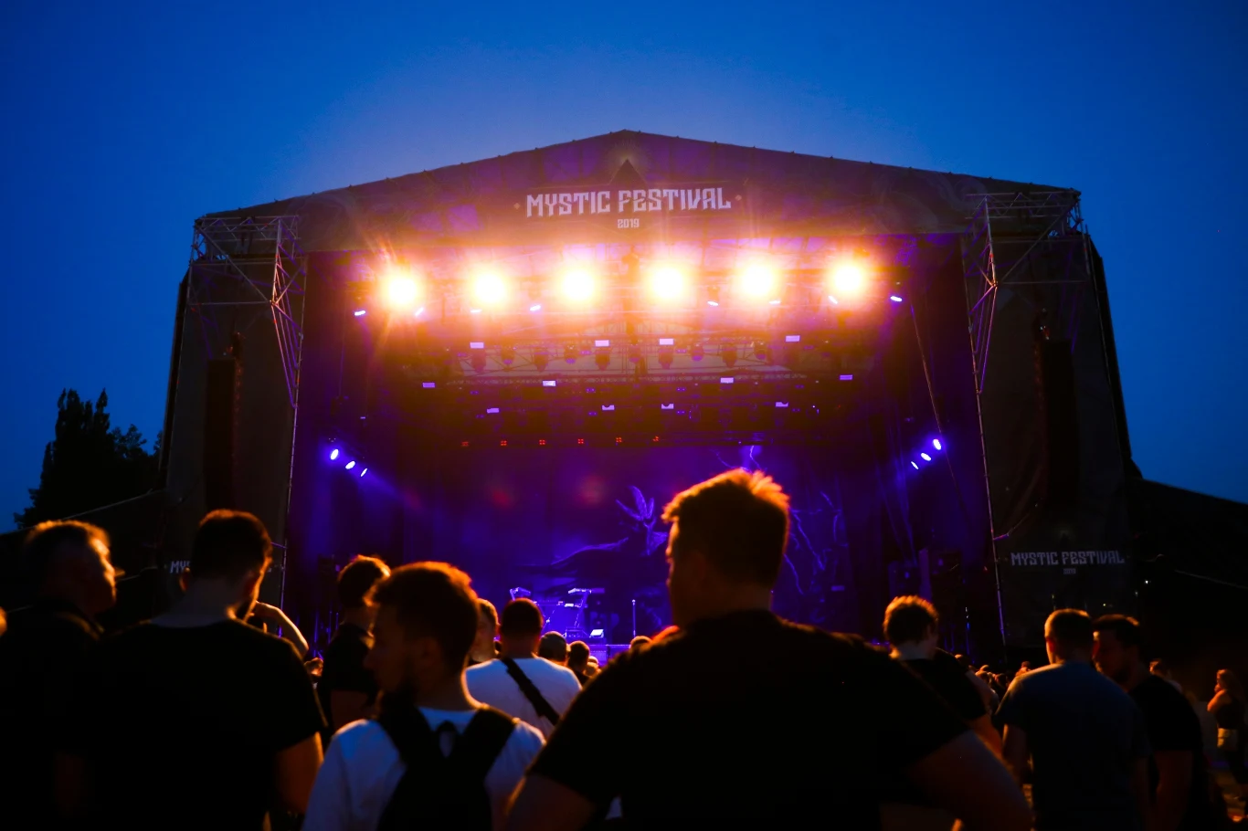 Zobacz zdjęcia fanów z pierwszego dnia Mystic Festival 2019 w Krakowie (25 czerwca 2019 r.).