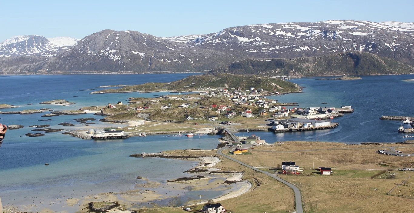Sommarøy to urokliwe miejsce, które warto odwiedzić zarówno latem, jak i zimą 