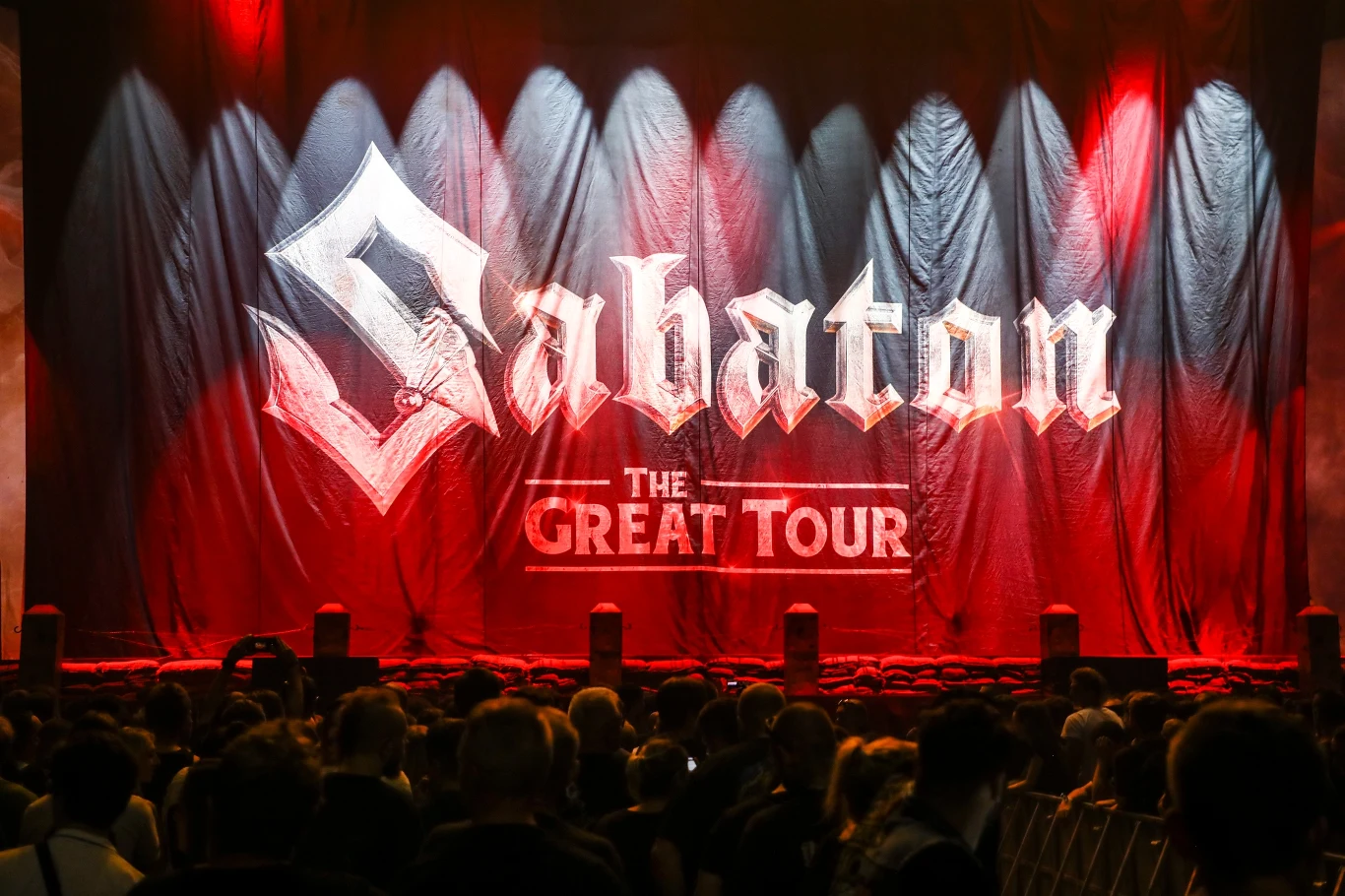 Zobacz zdjęcia z koncertu grupy Sabaton podczas drugiego dnia Mystic Festival 2019 w Krakowie (26 czerwca 2019 r.) Zobacz zdjęcia z koncertu grupy Sabaton podczas drugiego dnia Mystic Festival 2019 w Krakowie (26 czerwca 2019 r.)