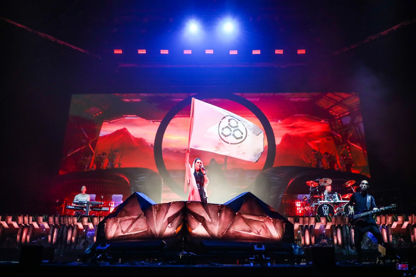 Zobacz zdjęcia z koncertu grupy Within Temptation podczas drugiego dnia Mystic Festival 2019 w Krakowie (26 czerwca 2019 r.)