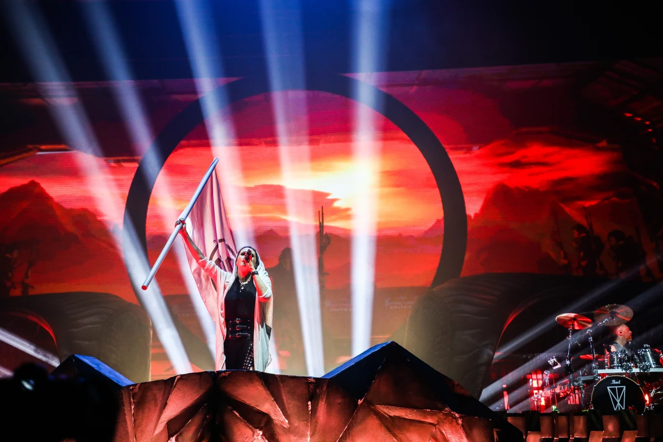 Zobacz zdjęcia z koncertu grupy Within Temptation podczas drugiego dnia Mystic Festival 2019 w Krakowie (26 czerwca 2019 r.)