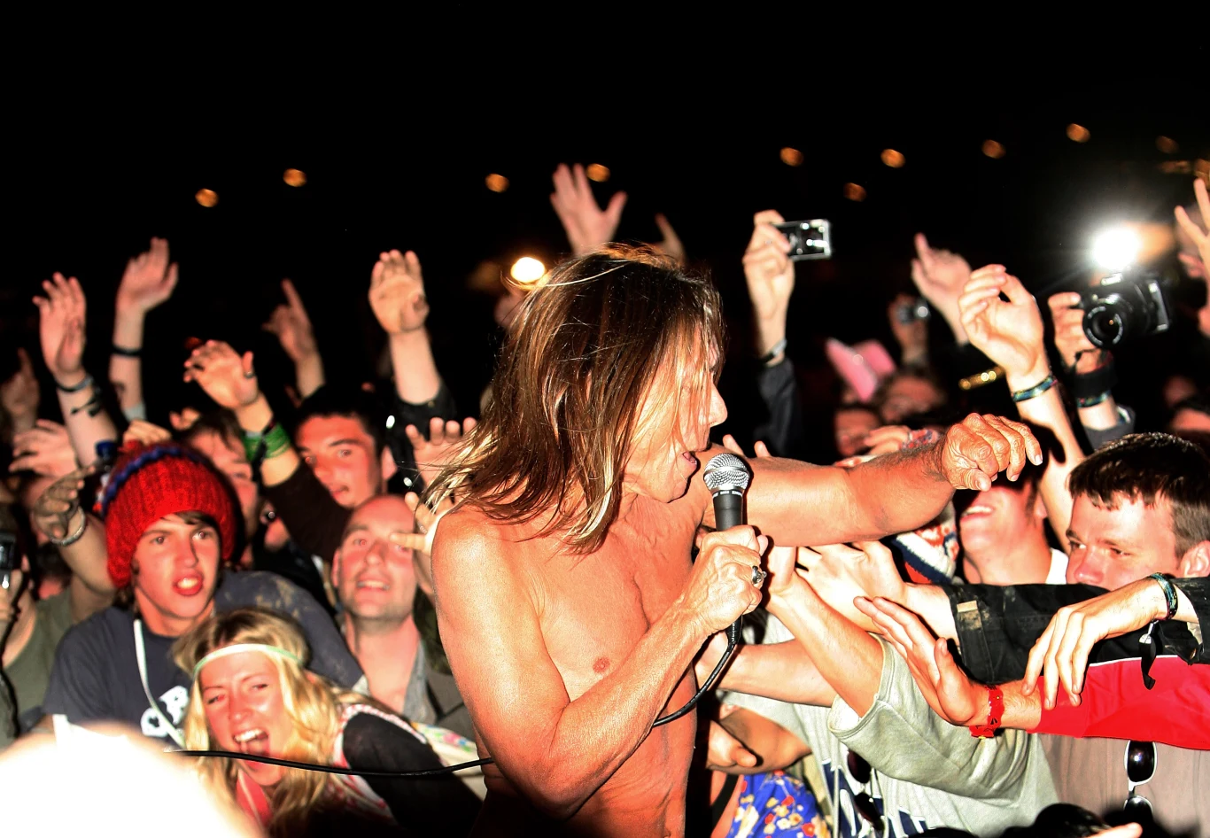 Iggy Pop podczas festiwalowego koncertu w 2007 roku. 