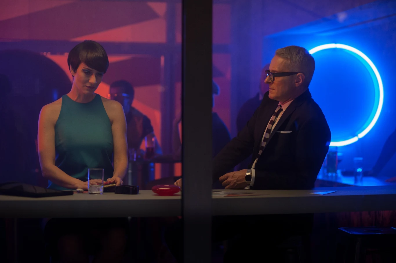 Maja Ostaszewska i Jacek Poniedziałek w filmie "Ja teraz kłamię" Maja Ostaszewska i Jacek Poniedziałek w filmie "Ja teraz kłamię"