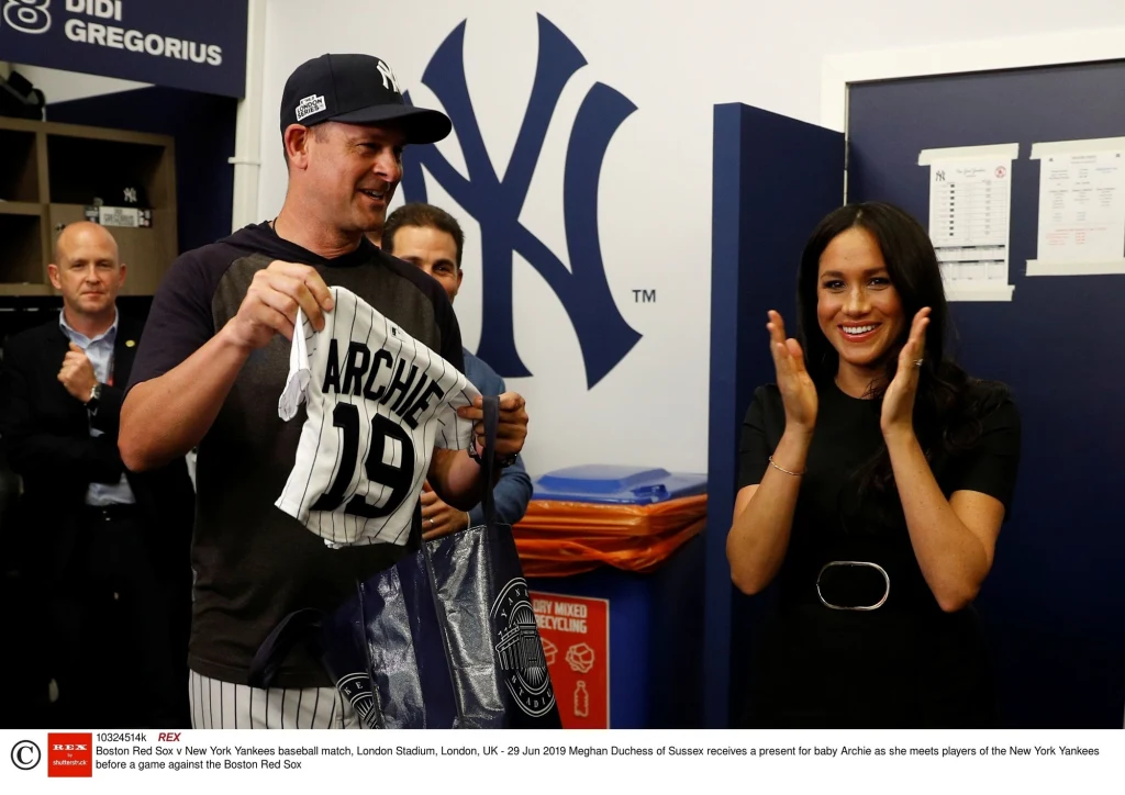 Harry i Meghan dostali urocze upominki Harry i Meghan dostali urocze upominki