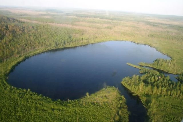 Jezioro Czeko to krater uderzeniowy? 