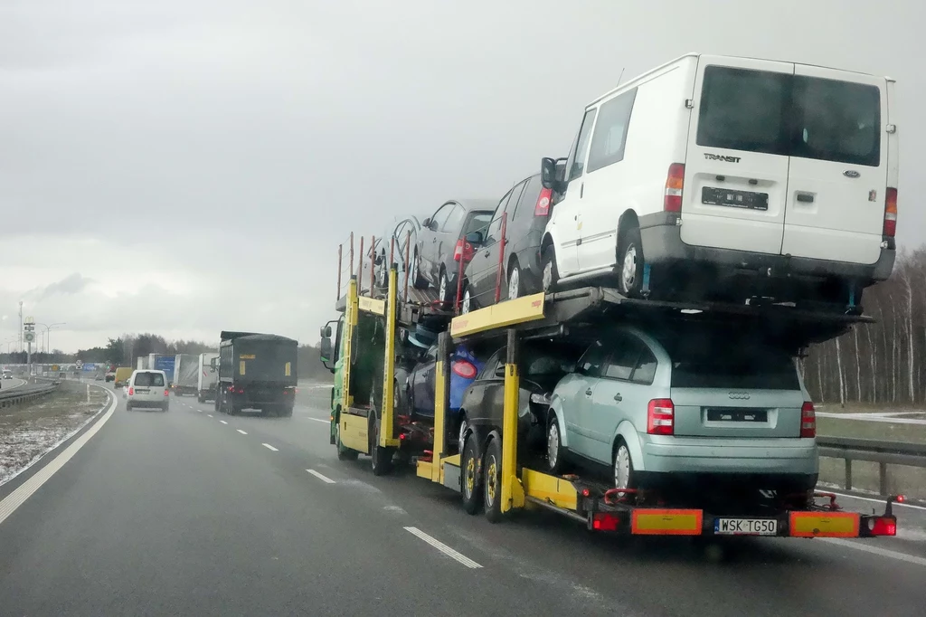 W tym roku do Polski ponownie trafi ponad milion aut używanych