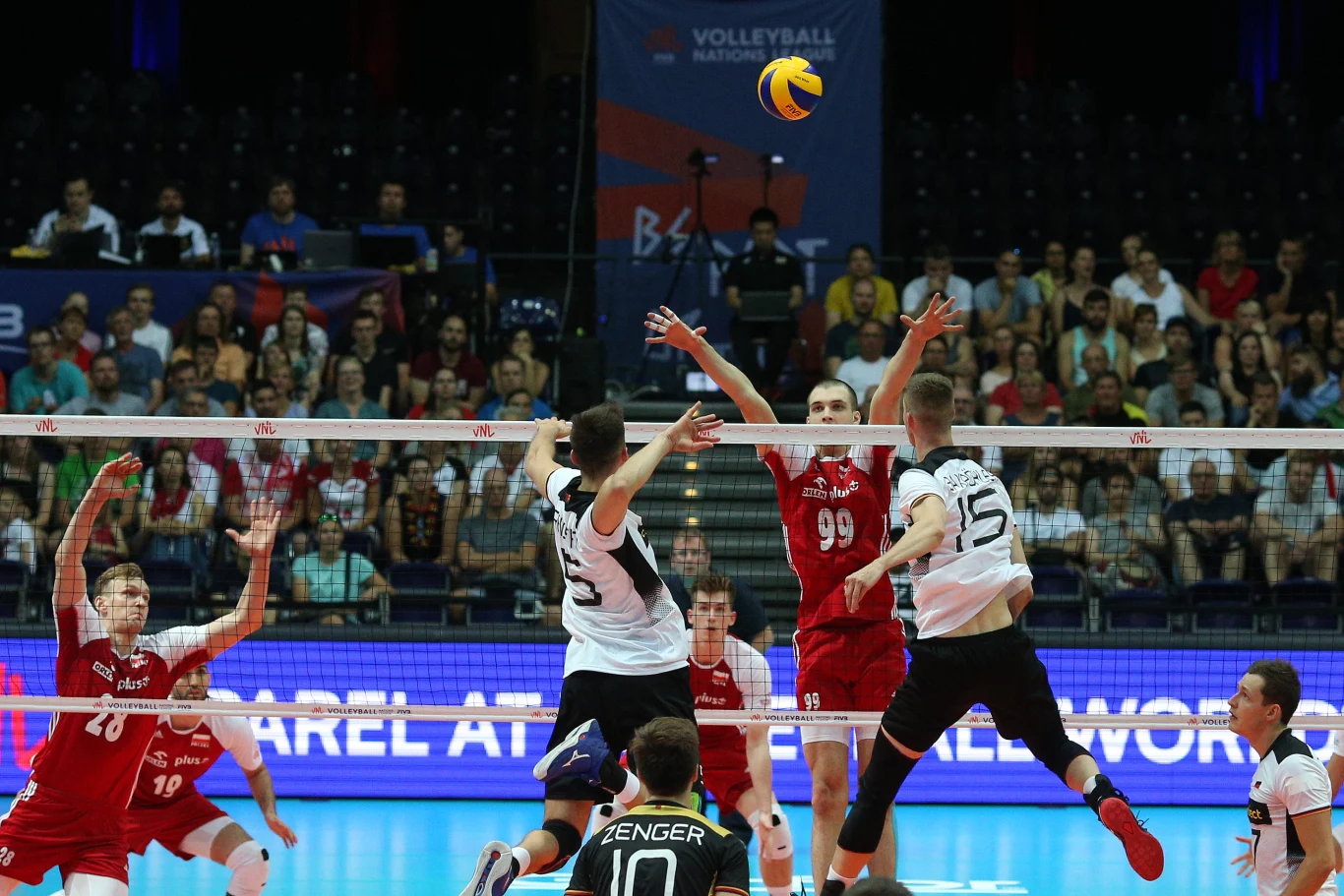 Norbert Huber w meczu z Niemcami w Lidze Narodów Norbert Huber w meczu z Niemcami w Lidze Narodów